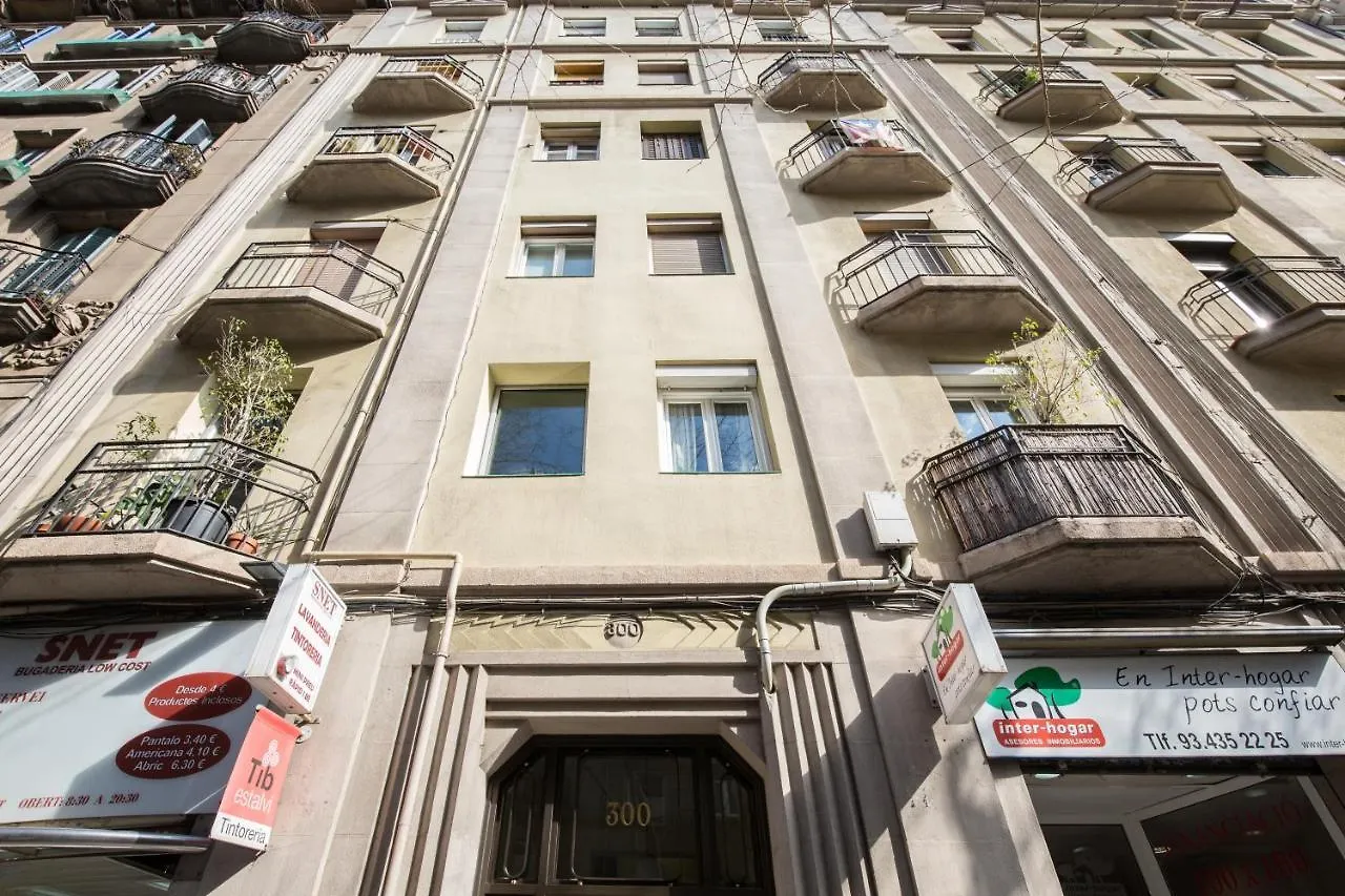 Housalia Lepant 3 Bedroom Apartment 300 Meters De Sagrada Familia Barcelona Spain