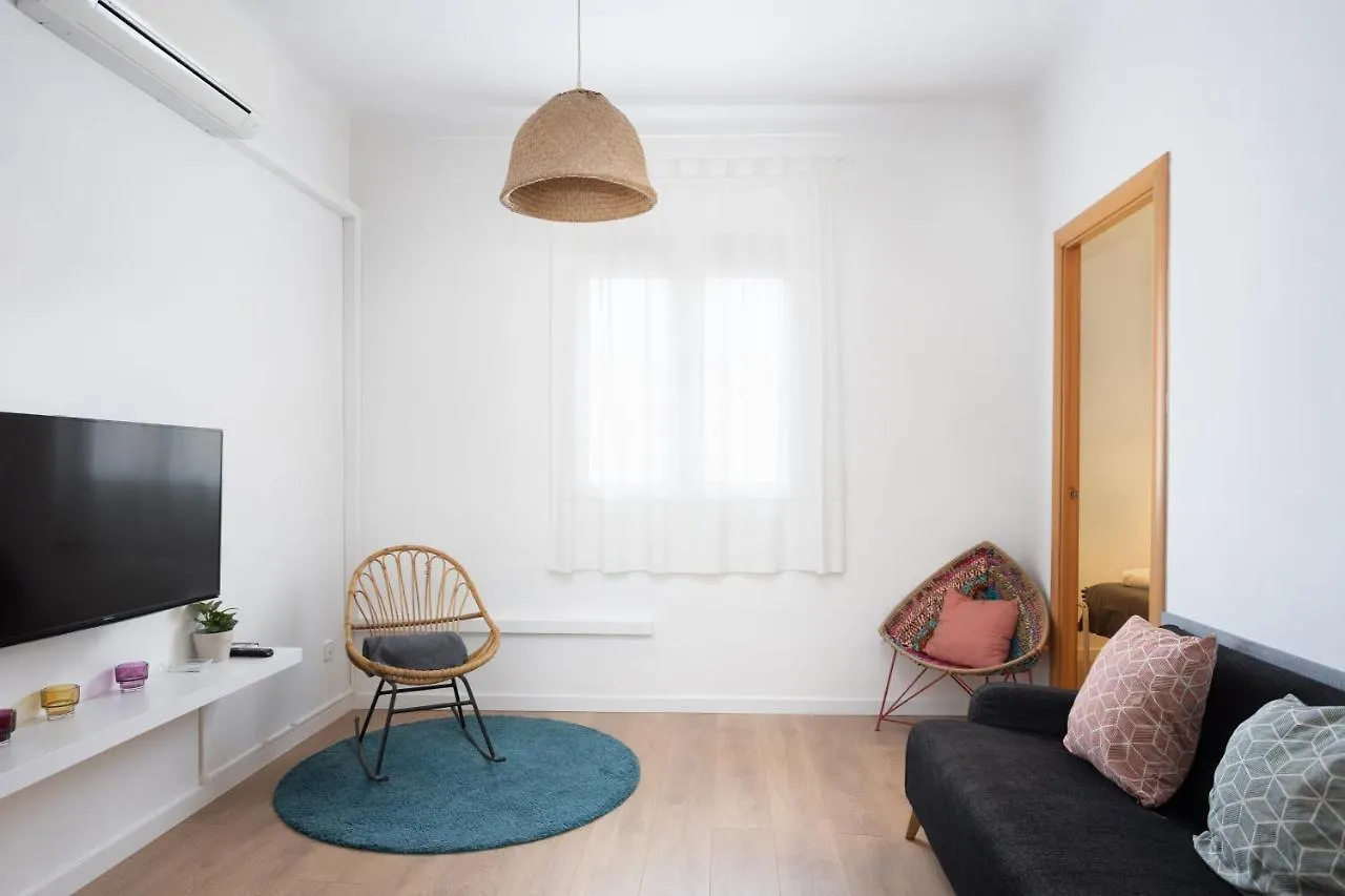 Housalia Lepant 3 Bedroom Apartment 300 Meters De Sagrada Familia Barcelona