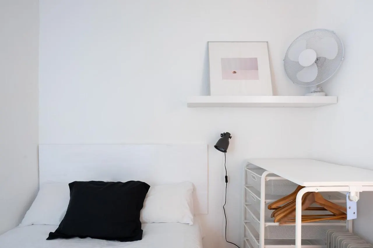 Housalia Lepant 3 Bedroom Apartment 300 Meters De Sagrada Familia Barcelona Spain