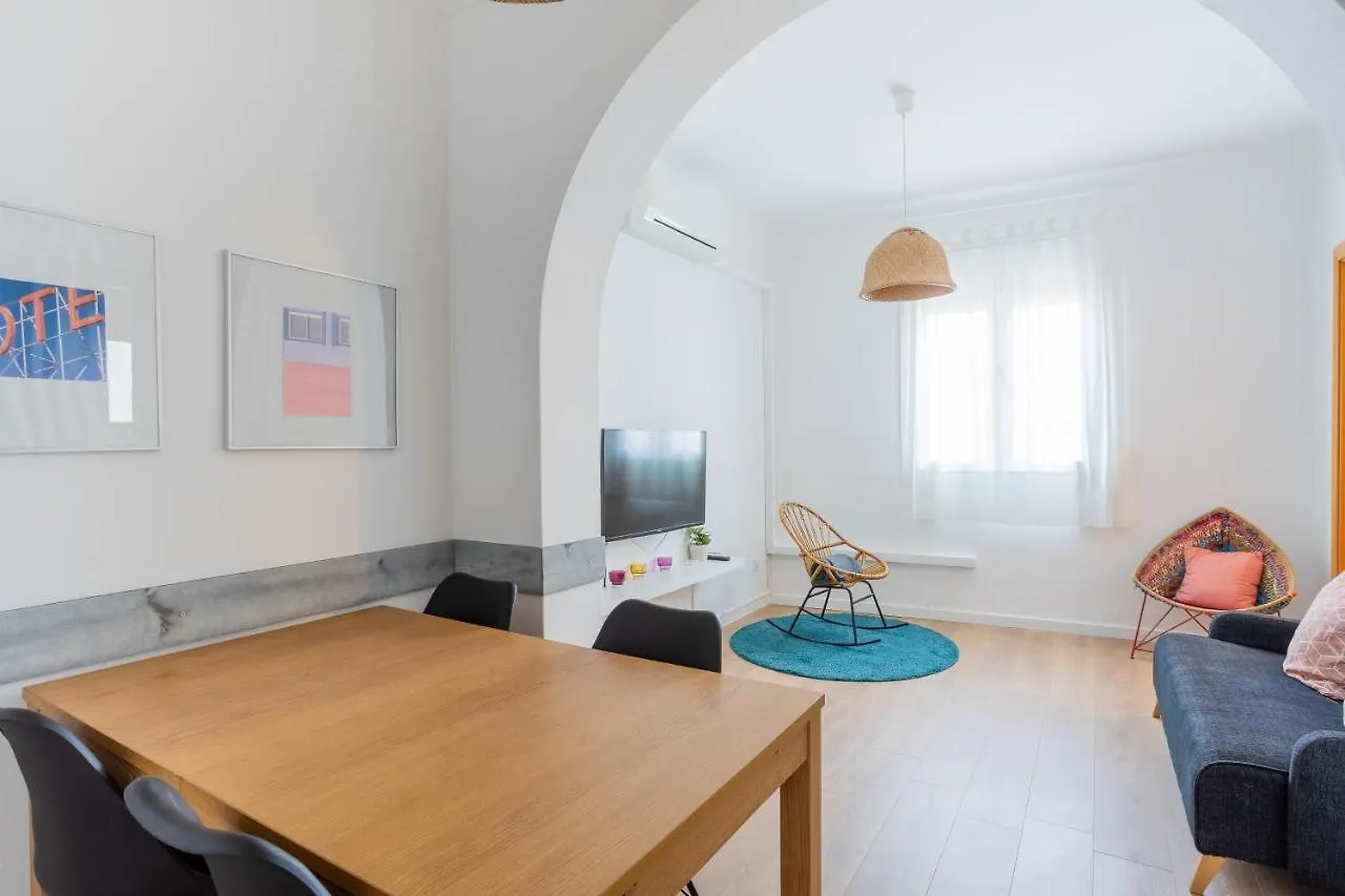 Housalia Lepant 3 Bedroom Apartment 300 Meters De Sagrada Familia Barcelona Spain