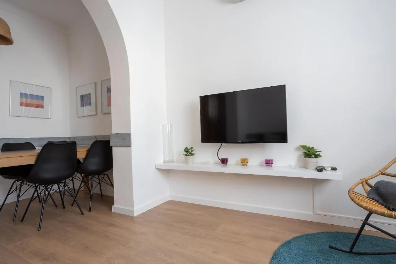 Housalia Lepant 3 Bedroom Apartment 300 Meters De Sagrada Familia Barcelona